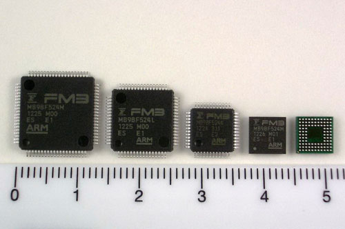 MB9B520M系列