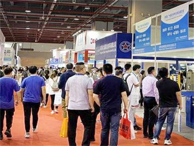 参会图012.jpg
