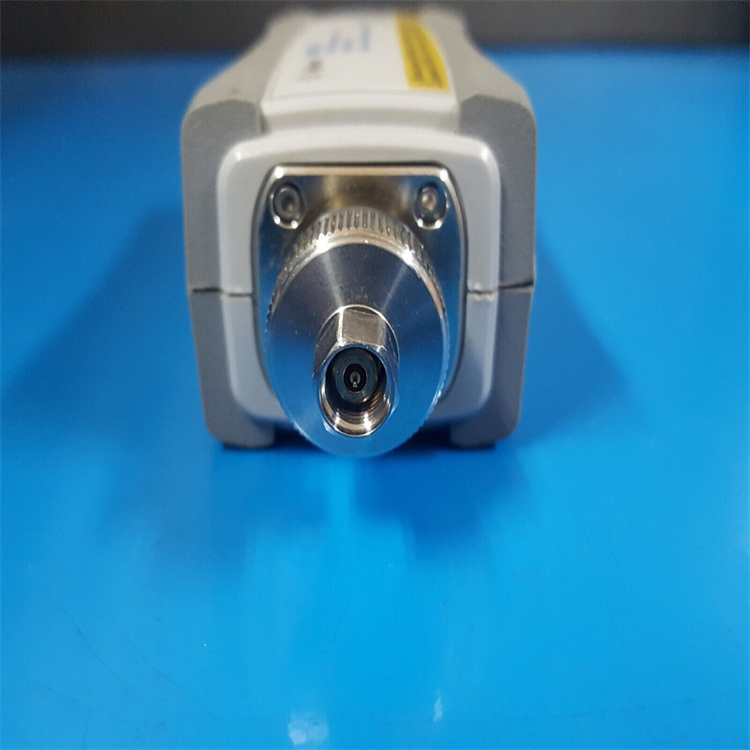 U8487A-3.jpg