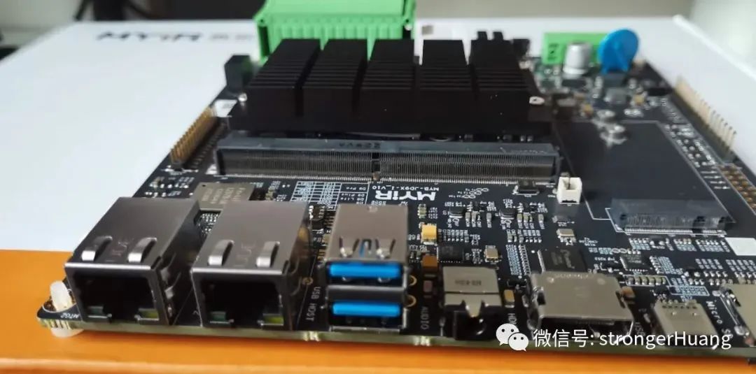 米尔芯驰D9超强国产CPU，能跑安卓、Linux、RTOS