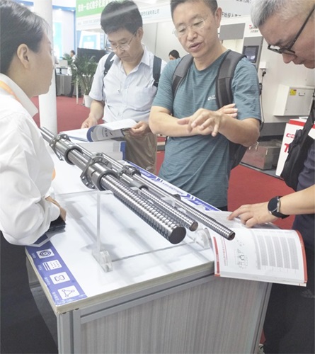 滚珠丝杆3.jpg