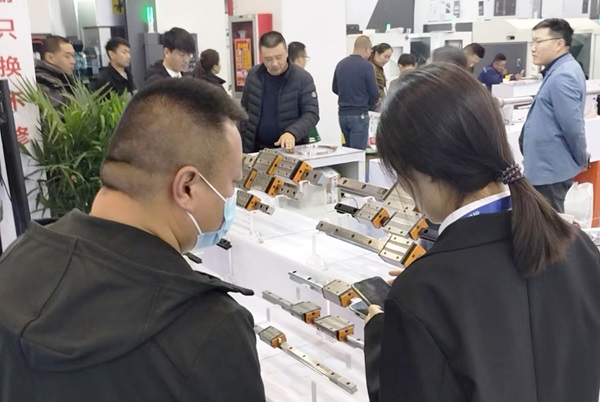 滚柱导轨8.jpg