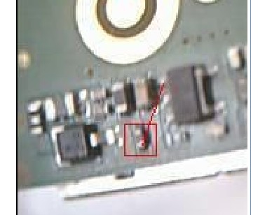诺基亚3120进水后进入耳机模式的修理.jpg