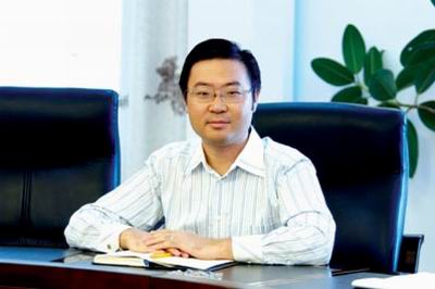 光伏史记之彭小峰传