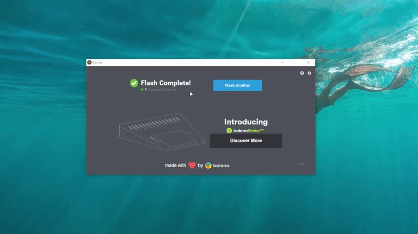 在Linux®上运行ATSAMA5D27 SOM评估工具包入门视频